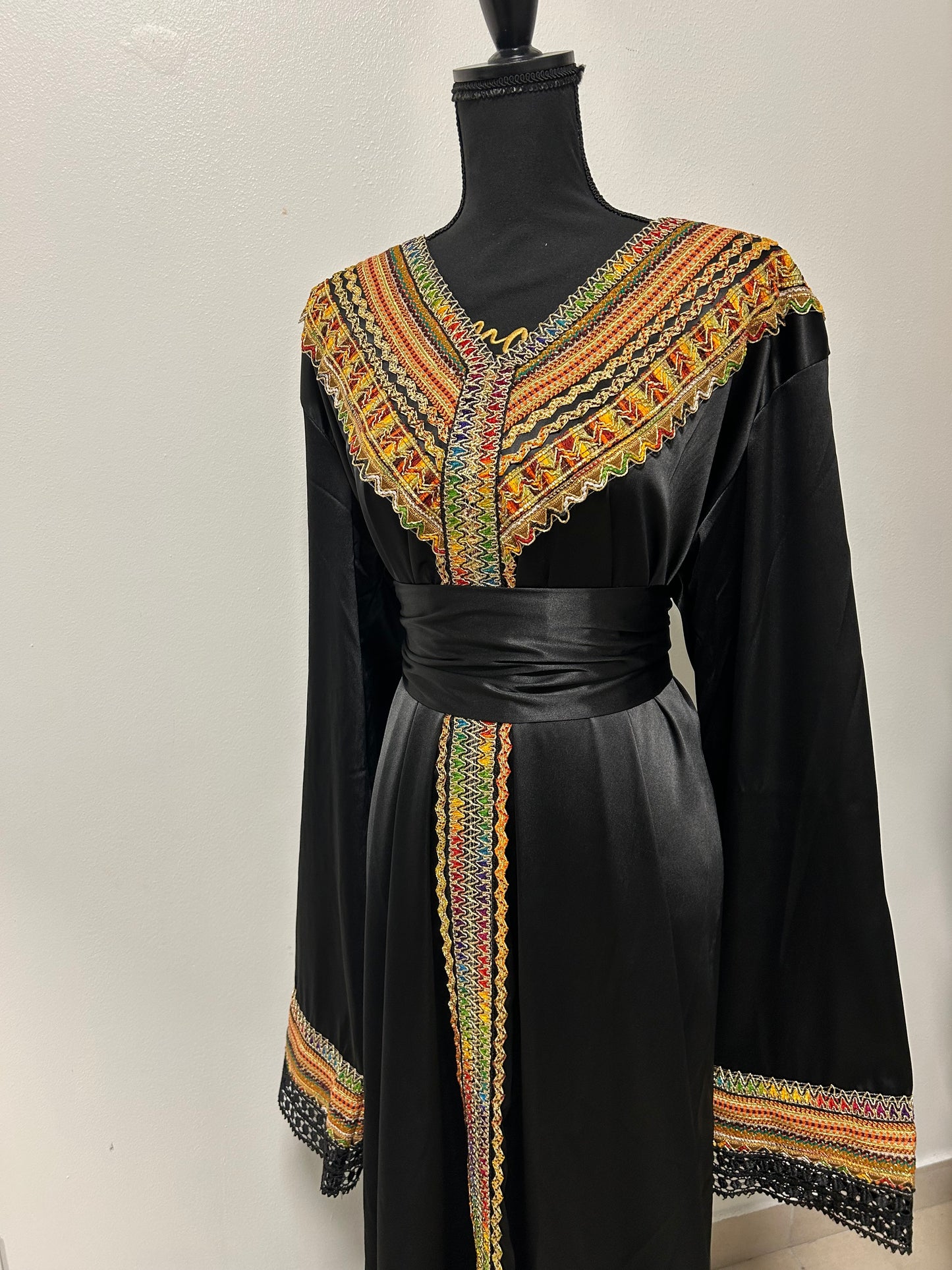 ARIA — Robe kabyle satin brodée